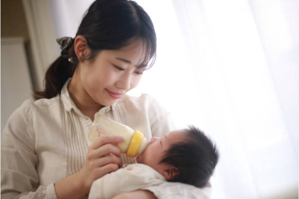 新生兒喝太多奶會怎樣？新生兒喝奶計算指南&注意事項大全