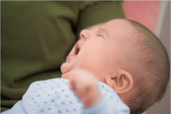 嬰兒睡眠倒退期是什麼？有什麼症狀、持續時間、如何應對&常見問題