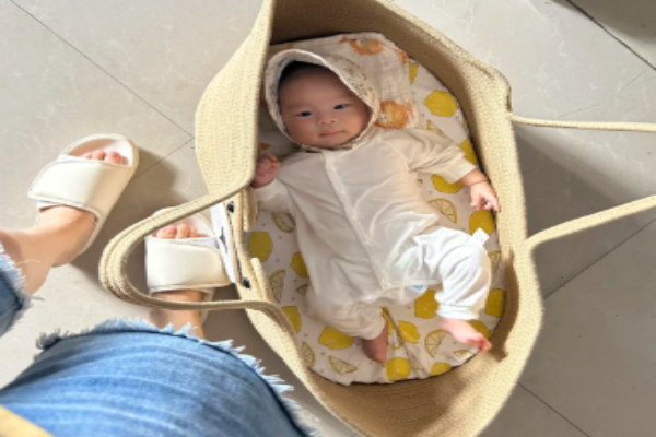 新生兒一定要提籃嗎？揭秘出行裝備：提籃汽座選購使用攻略