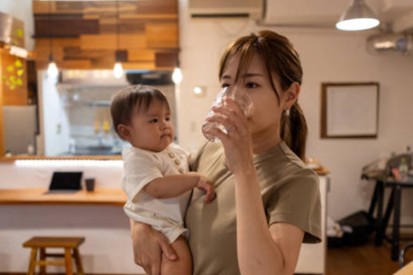 嬰兒益生菌滴劑推薦｜0歲寶寶怎麼挑？寶乖亞、啟賦比較與吃法